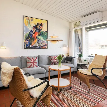 Holiday home Lxxiv *